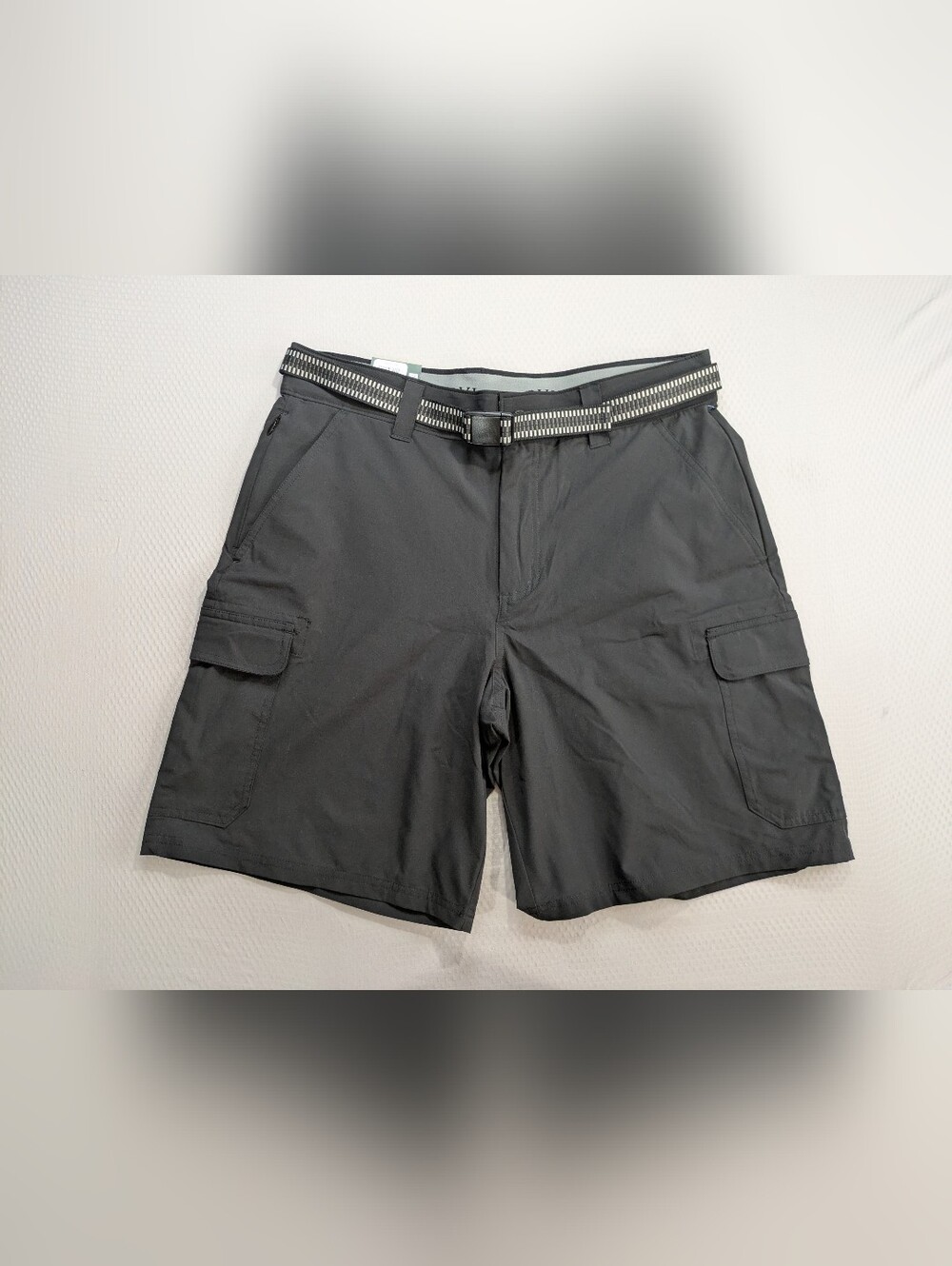 Orvis Men's Black 4 way Stretch Cargo Short with Belt Size 32 Waist New
